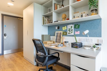 Gold Studio at Winfield Court, The Island Quarter, Lace Market, Nottingham, NG24RU - Image 4